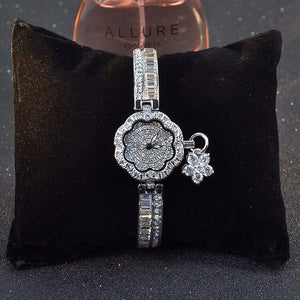 Mashali Luxury Diamond Bracelet Watch Women Quartz watch Female Ladies Dress Rhinestone wristwatch with Flower pendant Free ship