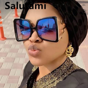 Hollow Oversize Square Sunglasses For Women 2020 New Fashion Bow Shape Bee Sun Glasses Female Gradient Black Pink Big Shades