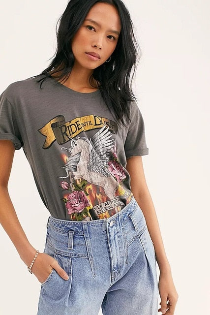 Boho inspired vintage rock and roll t shirts for women gray O-neck summer t shirt casual graphic tee women new women tops 2020