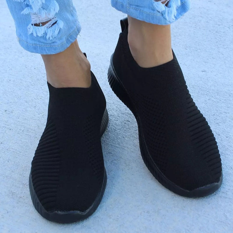 Women Shoes Plus Size 43 Women Vulcanize Shoes Fashion Slip On Sock Shoes Female Mesh White Sneakers Flat Casual Tenis Feminino