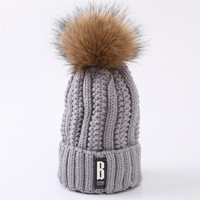 Brand Winter knitted Beanies Hats Women Thick Warm Beanie Skullies Hat Female knit Letter Bonnet Beanie Caps Outdoor Riding Sets