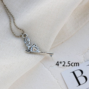 Retro Pistol Handcuffs Gun Pendant Necklace For women Punk Antique Weapon Alloy Beads Chains Jewelry Party Gifts