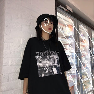 Japanese anime print graphic tees Women shirts Ulzznag short Sleeve Summer Tshirt Tops harajuku Loose Unisex Hip Hop Streetwear