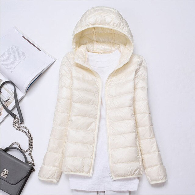 90% Ultra-light Plus Size Thin Down Jacket Women 2020 Autumn Winter Slim Short Hooded Warm White Duck Down Coat Women Outerwear