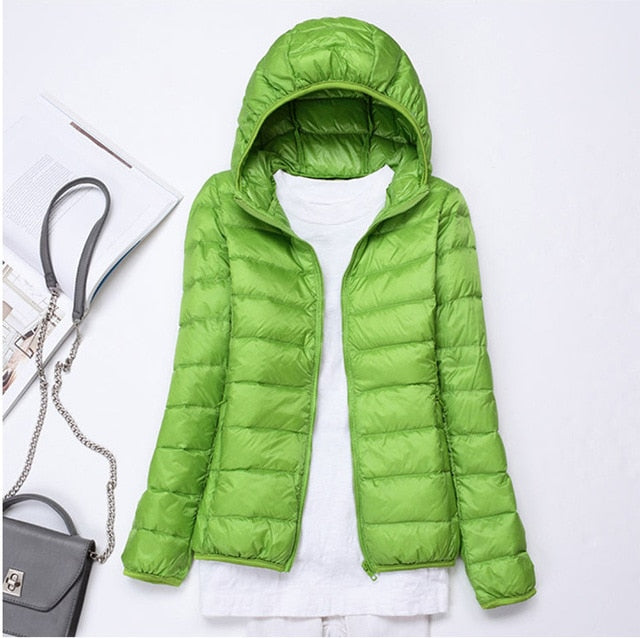 90% Ultra-light Plus Size Thin Down Jacket Women 2020 Autumn Winter Slim Short Hooded Warm White Duck Down Coat Women Outerwear