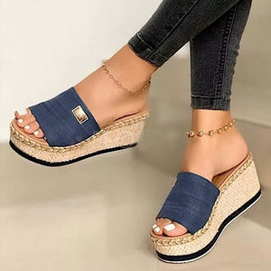 2020 Top-selling Women Sandals Plus Size Butterfly Bow Slippers Summer High Heel Shoes Big Flower Design Slippers